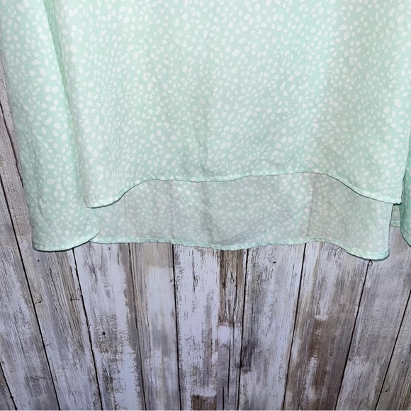 Jodifl Mint Polka Dot Ruffle Edge High Low Blouse Women’s - Picture 3 of 5